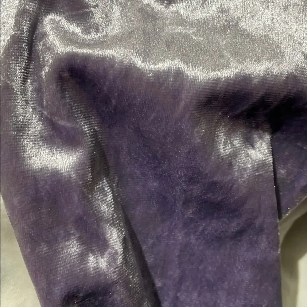 Oshkosh 4t lavender crown outfit worn once